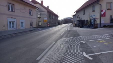 Mirna, rusenje hise na zacetku bodoce obvoznice (5)